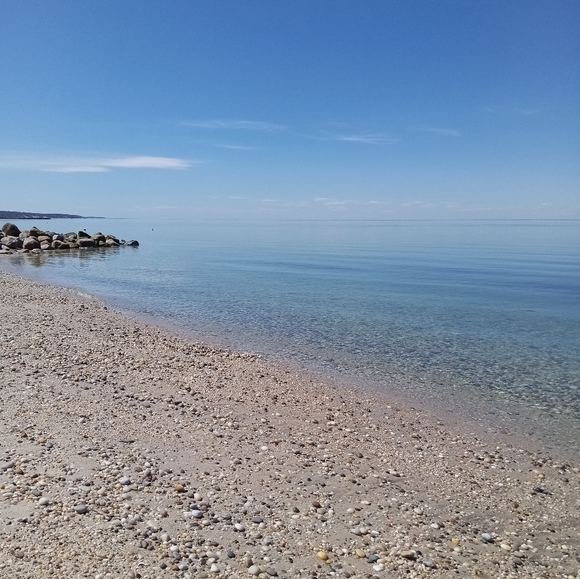 Meet your Posher, Kate - Picture 2 of 2